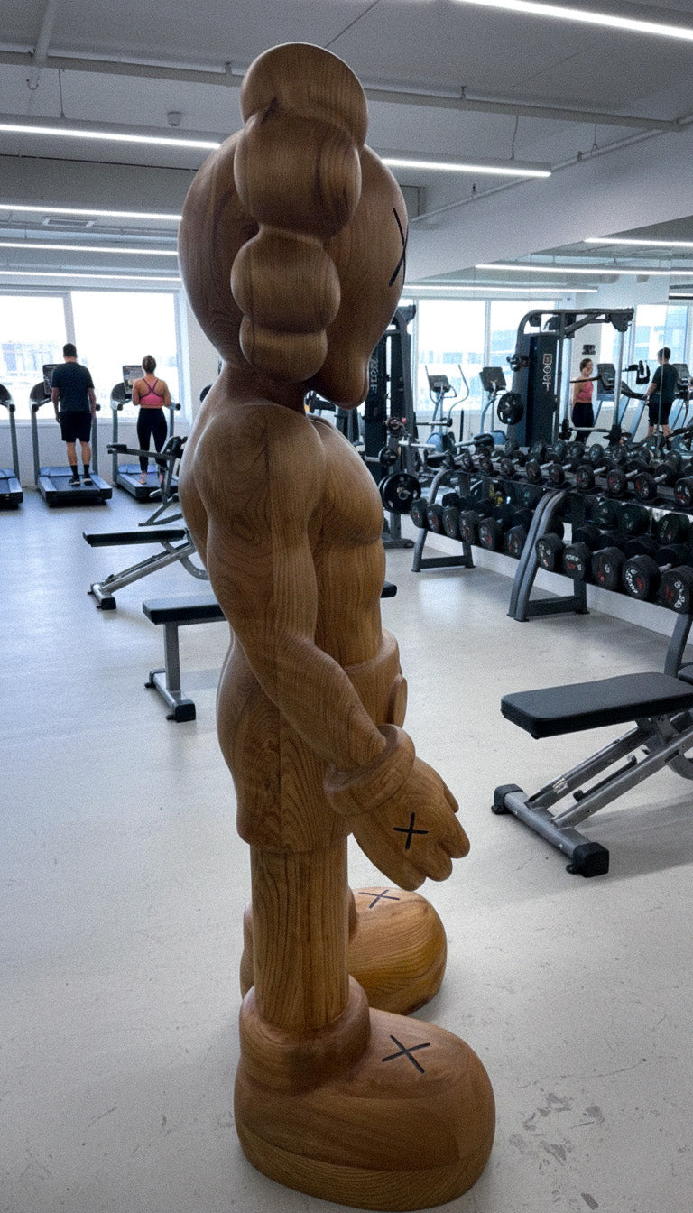 Muscular Wood Figure for Gym and Fitness Decor – image 2