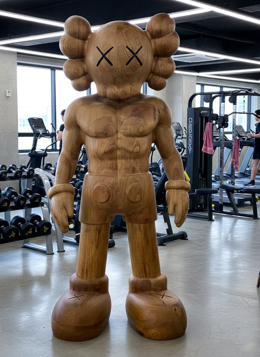 Muscular Wood Figure for Gym and Fitness Decor – image 3