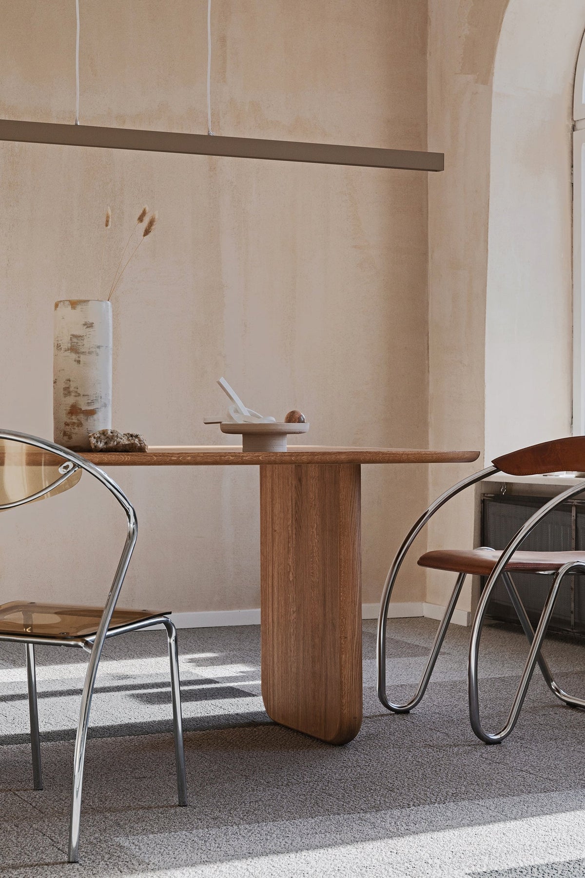 Oval Chestnut Wood Dining Table – image 4