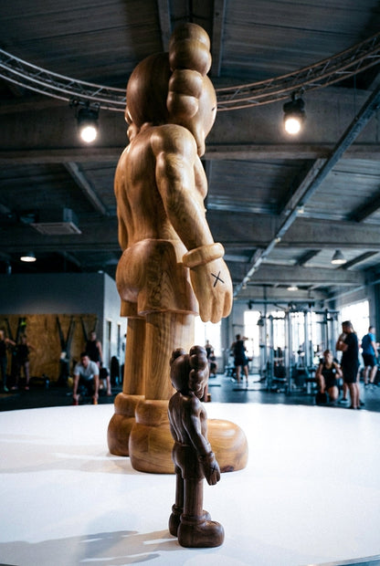 Muscular Wood Figure for Gym and Fitness Decor – image 9