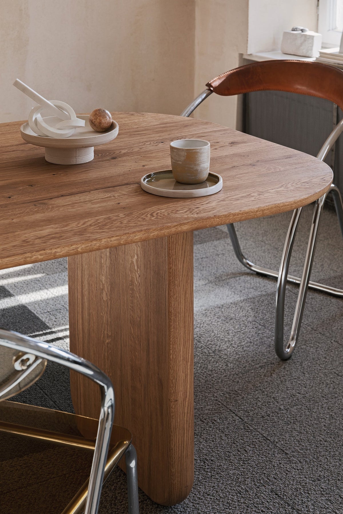 Oval Chestnut Wood Dining Table – image 2