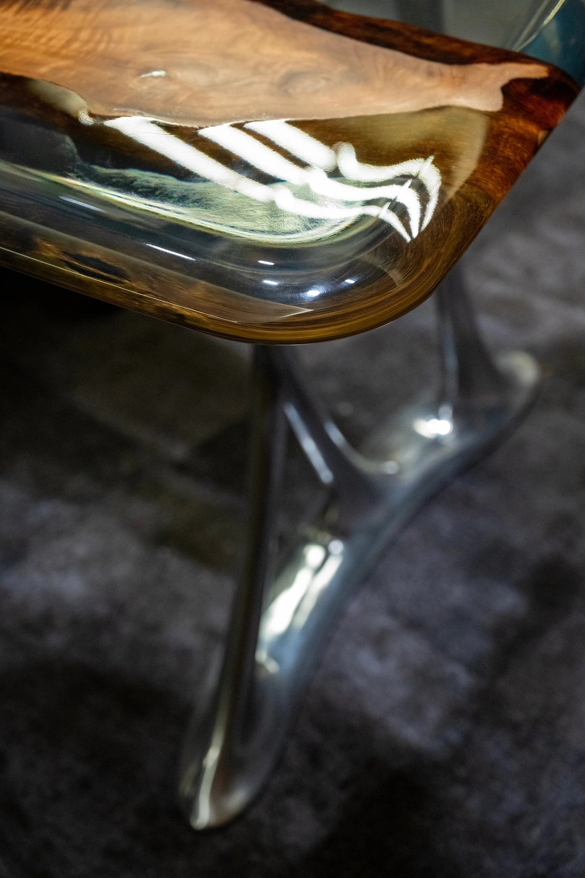 D-Shaped Walnut and Epoxy Executive Desk – image 3