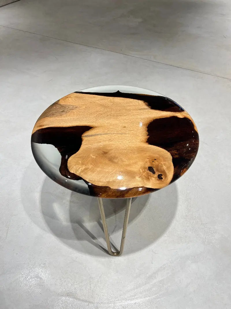Round Walnut and Resin Accent Table with Rounded Edge – image 6