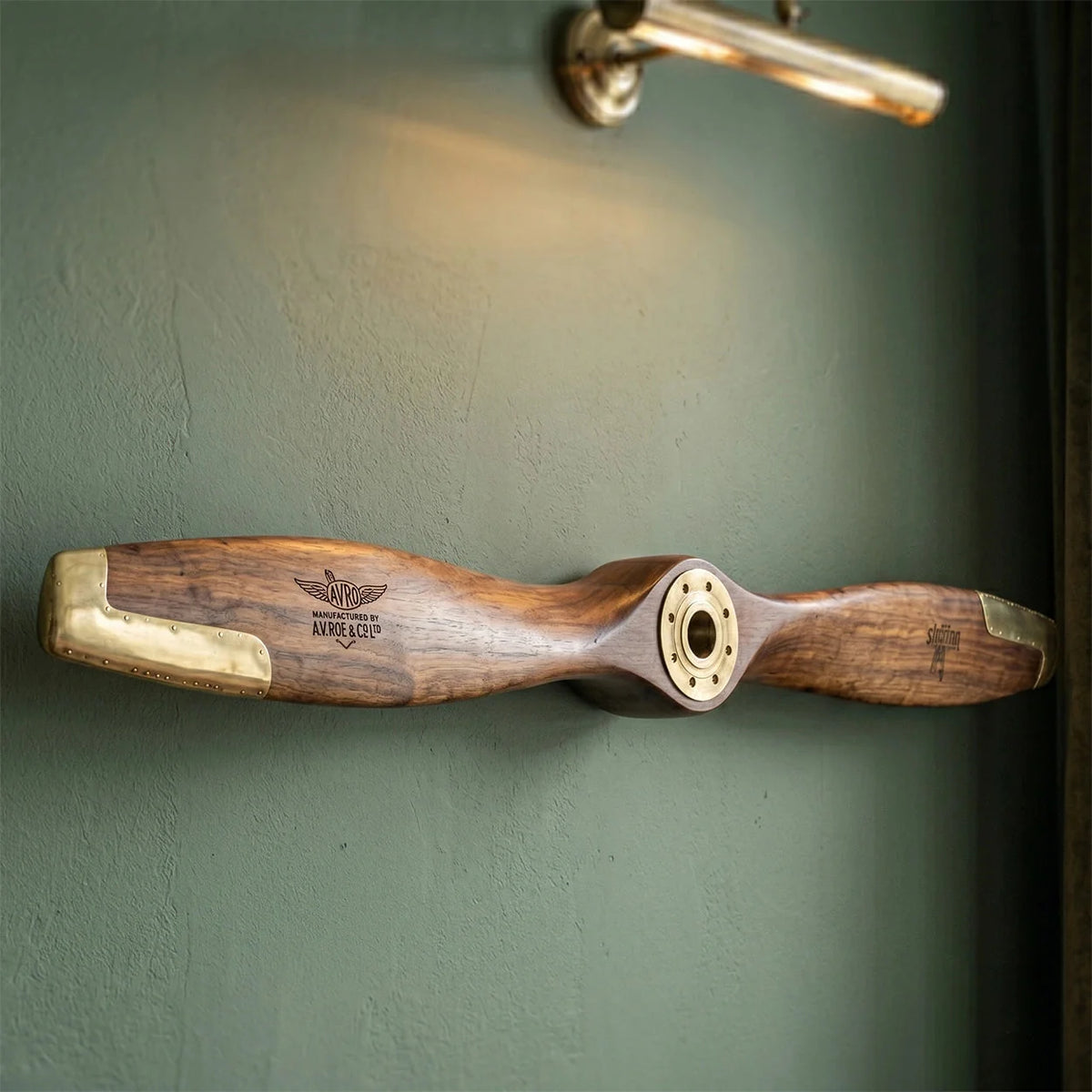 Sculptural Airplane Propeller Wall Art – image 2