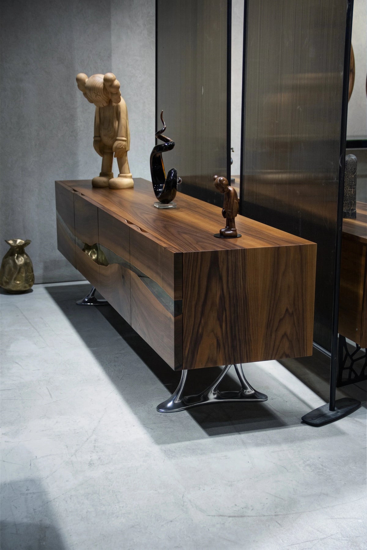 D-Shaped Walnut and Epoxy Executive Desk – image 19