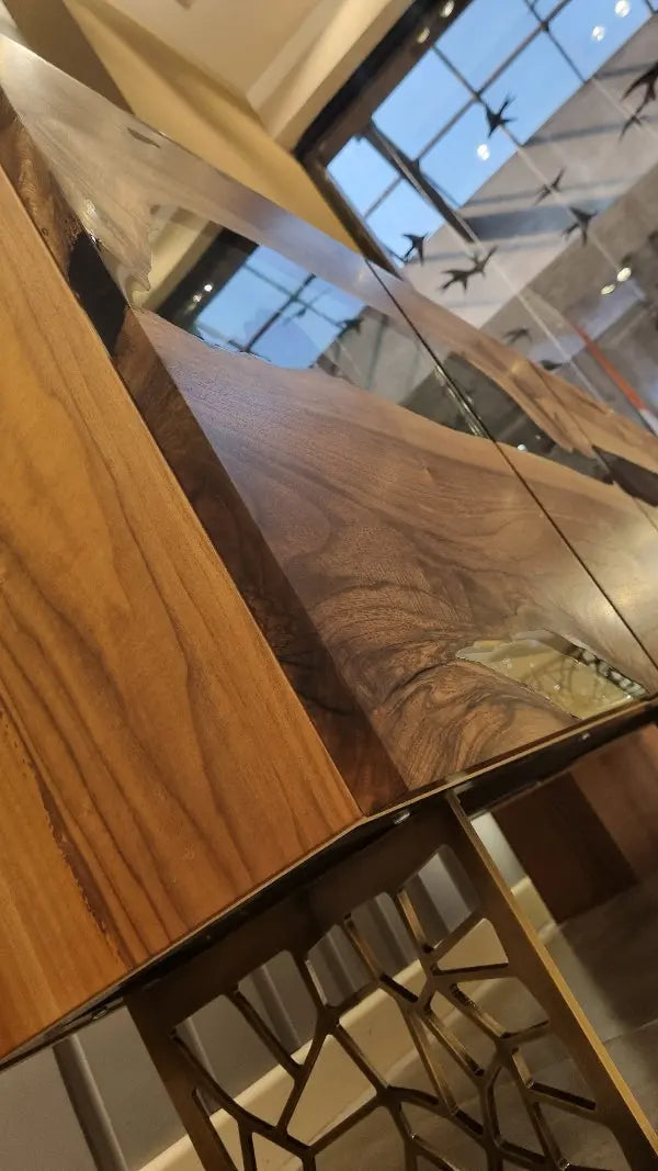 Walnut and Resin Dining Room Sideboard – image 5