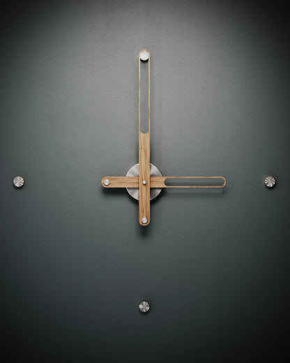 Nilo Minimalist Metal Wall Clock – image 5