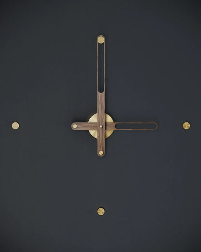 Nilo Minimalist Metal Wall Clock – image 2
