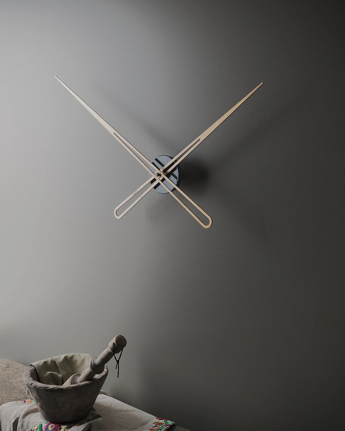 Sola Linear Wall Clock – image 3