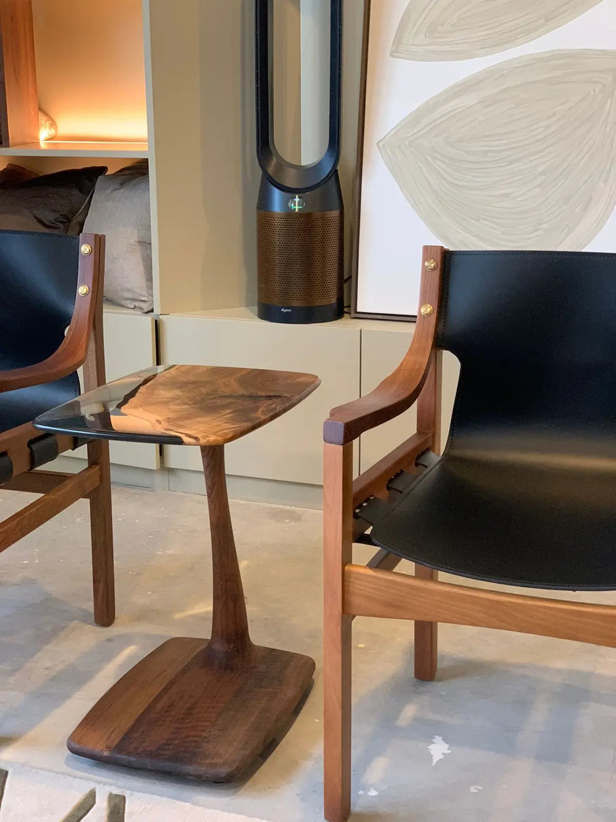 C-Shaped Walnut and Resin End Table with Wheels – image 7